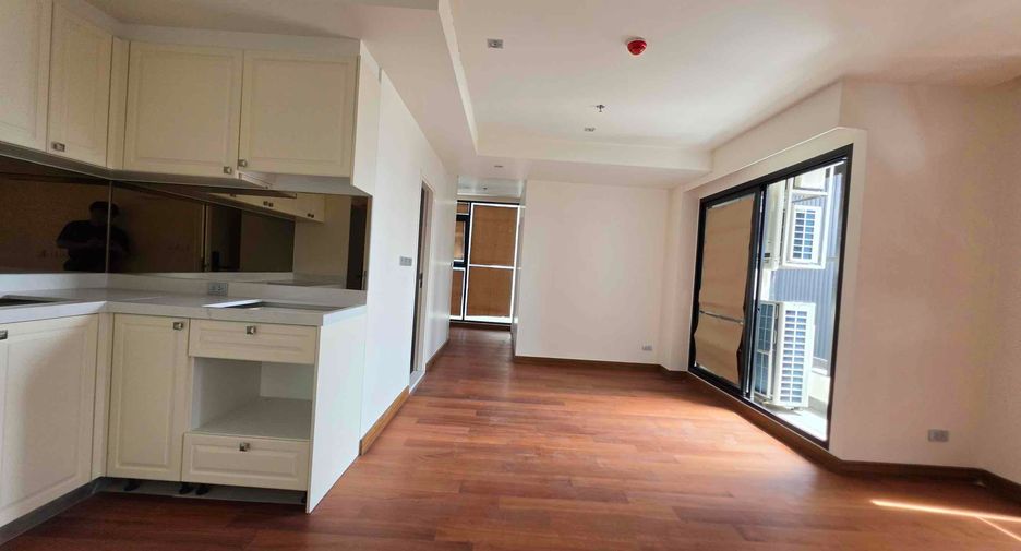For sale 2 ベッドルーム condo in Bang Kho Laem, Bangkok