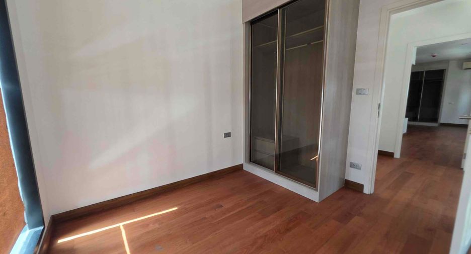 For sale 2 ベッドルーム condo in Bang Kho Laem, Bangkok