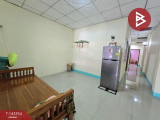 出售 2 卧室 联排别墅 在 Phra Samut Chedi, Samut Prakan