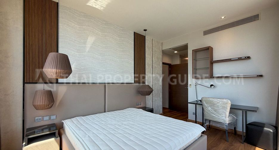Condo en alquiler y en venta de 3 habitaciones en Watthana, Bangkok