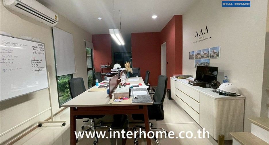 For sale 3 bedrooms townhouse in Bueng Kum, Bangkok