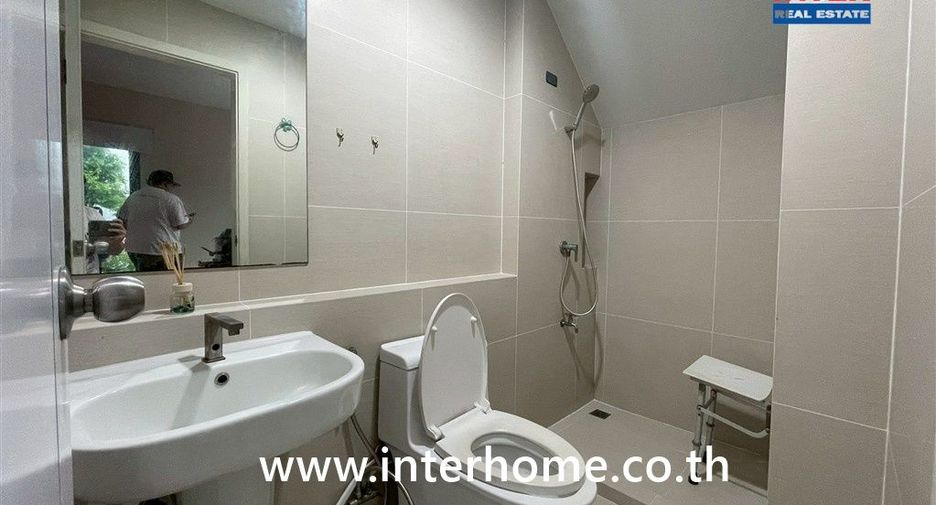 For sale 3 bedrooms townhouse in Bueng Kum, Bangkok