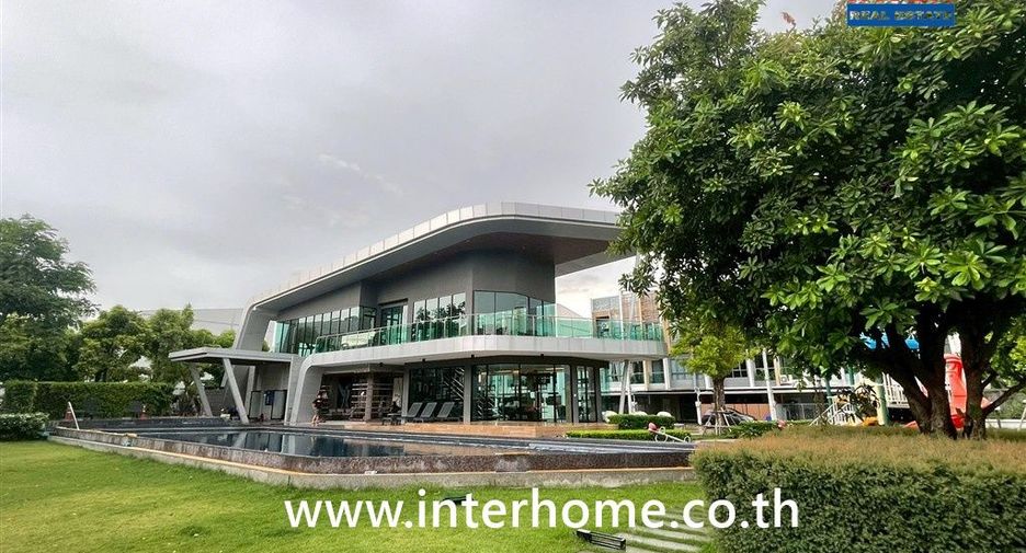 For sale 3 bedrooms townhouse in Bueng Kum, Bangkok