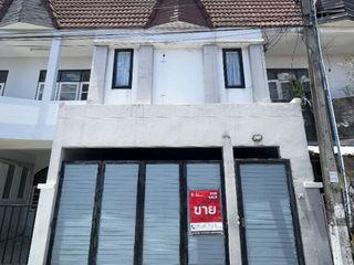 Casa adosada en venta de 2 habitaciones en Mueang Chon Buri, Chonburi