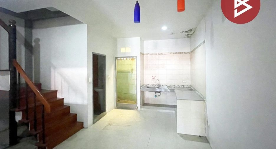 Casa adosada en venta de 2 habitaciones en Mueang Chon Buri, Chonburi