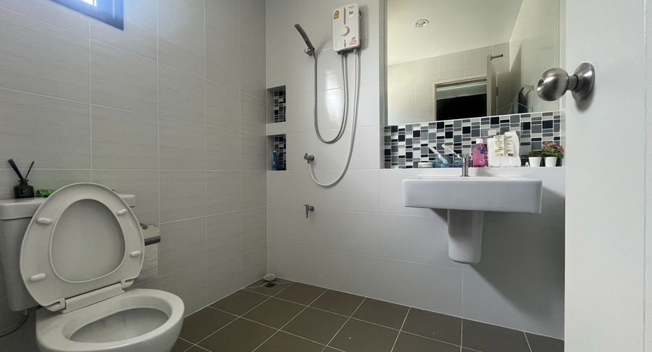 For sale 4 bedrooms house in Bang Kruai, Nonthaburi