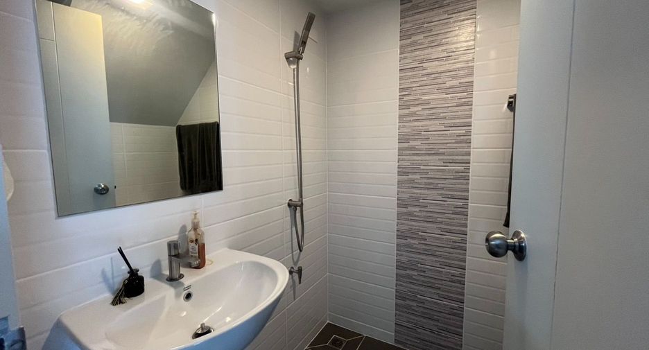 For sale 4 bedrooms house in Bang Kruai, Nonthaburi