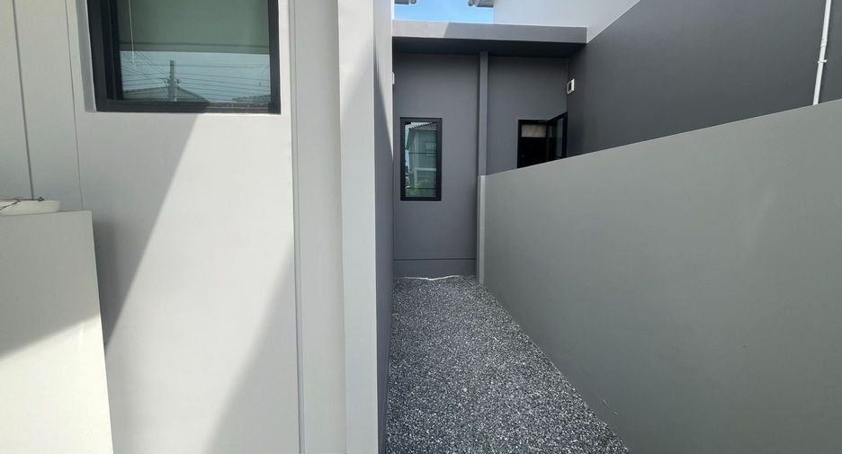 For sale 4 bedrooms house in Bang Kruai, Nonthaburi