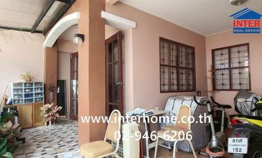 For sale 3 bedrooms townhouse in Khlong Sam Wa, Bangkok