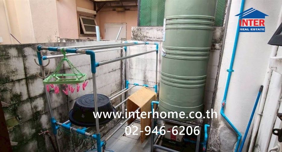 For sale 3 ベッドルーム townhouse in Khlong Sam Wa, Bangkok