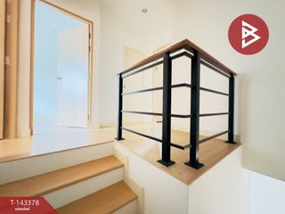 À vendre 3 chambres maison de ville à Bang Lamung, Chonburi