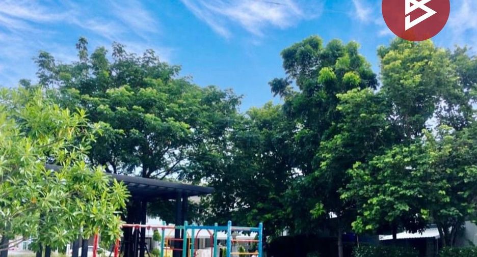 For sale 3 ベッドルーム townhouse in East Pattaya, Pattaya