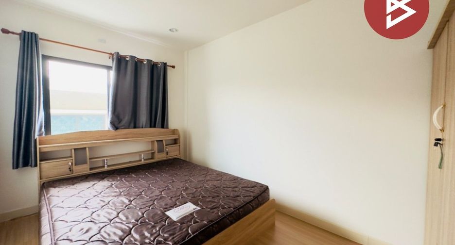 For sale 3 ベッドルーム townhouse in East Pattaya, Pattaya
