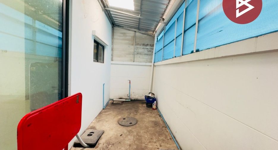 For sale 3 ベッドルーム townhouse in East Pattaya, Pattaya