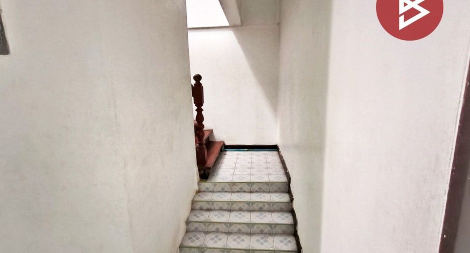 For sale 2 bedrooms townhouse in Mueang Samut Prakan, Samut Prakan