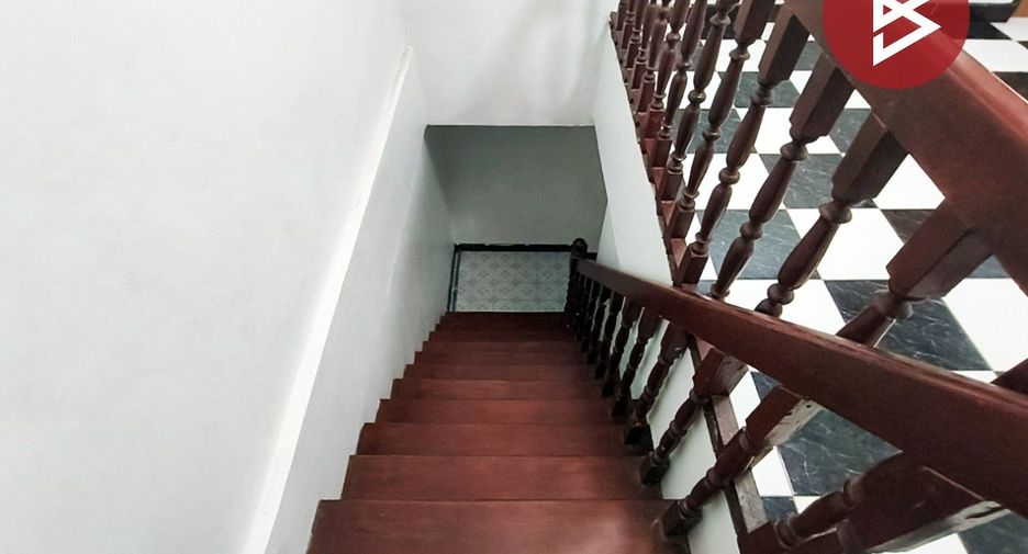 For sale 2 bedrooms townhouse in Mueang Samut Prakan, Samut Prakan