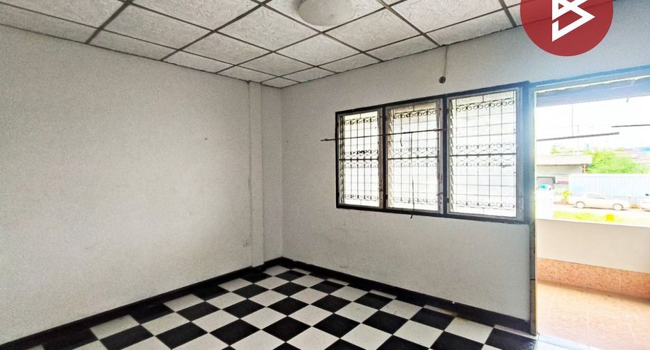 For sale 2 bedrooms townhouse in Mueang Samut Prakan, Samut Prakan