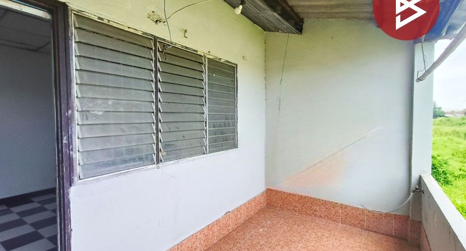 For sale 2 bedrooms townhouse in Mueang Samut Prakan, Samut Prakan