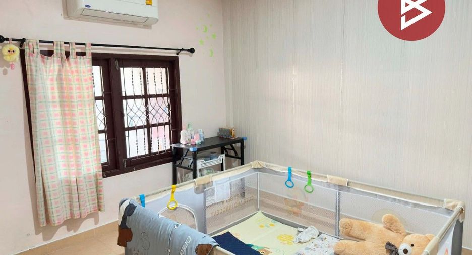 Casa adosada en venta de 2 habitaciones en Bang Khae, Bangkok