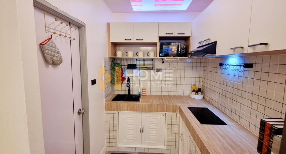 Casa adosada en venta de 2 habitaciones en Central Pattaya, Pattaya