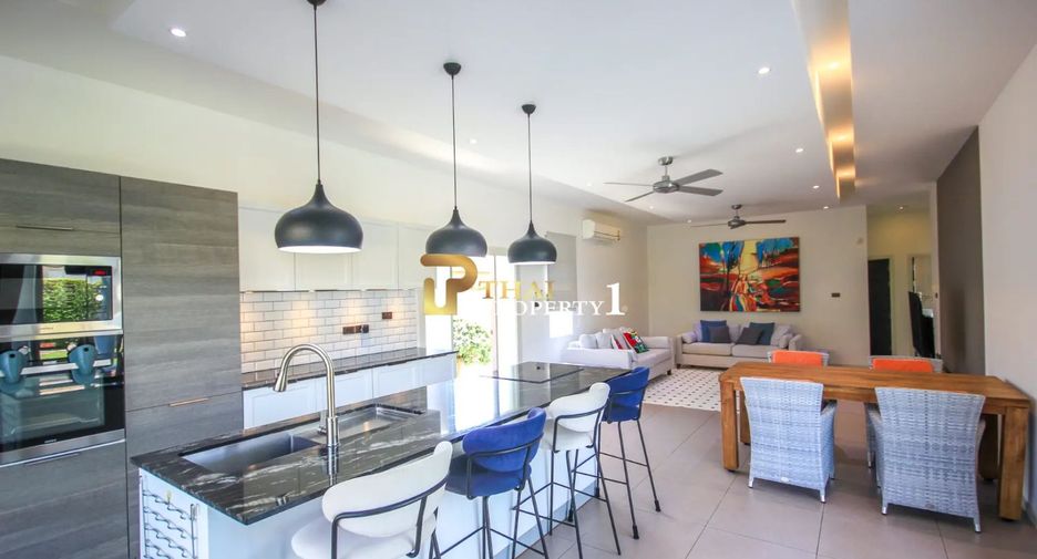 For sale 3 bedrooms villa in Hua Hin, Prachuap Khiri Khan