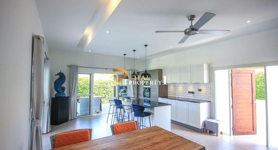 For sale 3 bedrooms villa in Hua Hin, Prachuap Khiri Khan