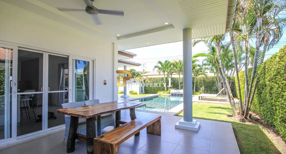 For sale 3 bedrooms villa in Hua Hin, Prachuap Khiri Khan