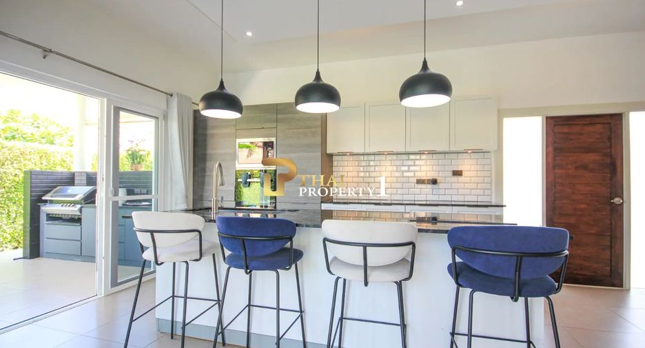 For sale 3 bedrooms villa in Hua Hin, Prachuap Khiri Khan
