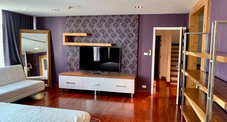 For rent and for sale 3 bedrooms condo in Watthana, Bangkok