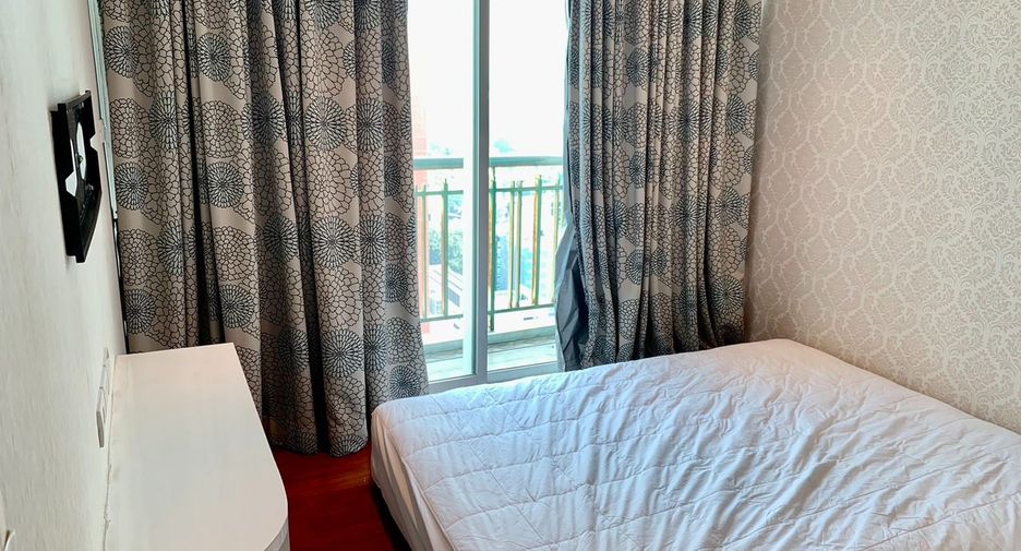 For rent and for sale 3 bedrooms condo in Watthana, Bangkok