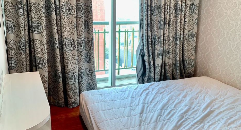 For rent and for sale 3 bedrooms condo in Watthana, Bangkok