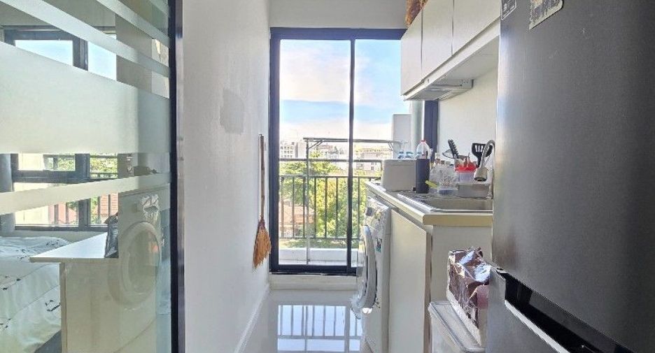 À vendre 1 chambre condo à Mueang Samut Prakan, Samut Prakan