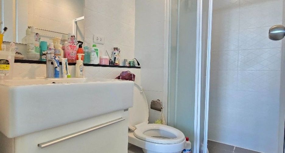 À vendre 1 chambre condo à Mueang Samut Prakan, Samut Prakan