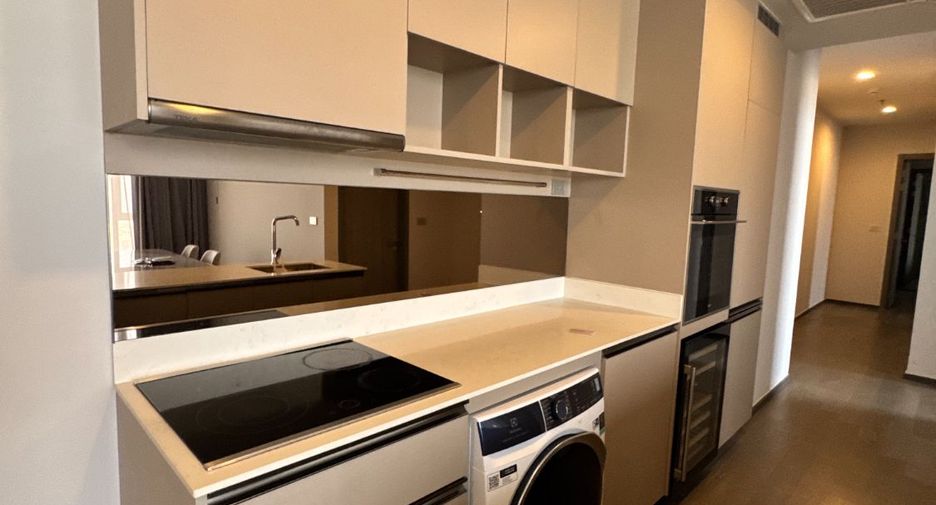 For rent 3 ベッドルーム condo in Khlong Toei, Bangkok