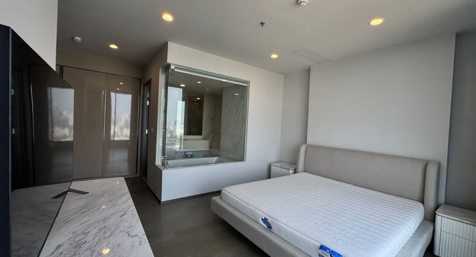 For rent 3 ベッドルーム condo in Khlong Toei, Bangkok