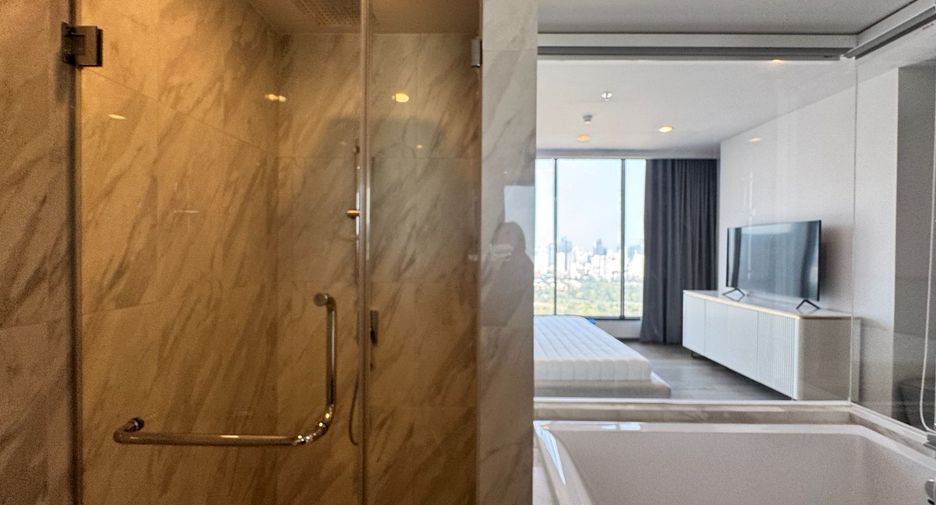 For rent 3 ベッドルーム condo in Khlong Toei, Bangkok