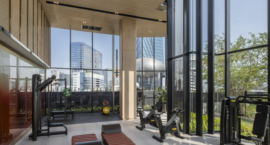 For rent 3 ベッドルーム condo in Khlong Toei, Bangkok