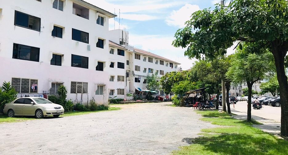 For sale 1 Beds condo in Lat Krabang, Bangkok