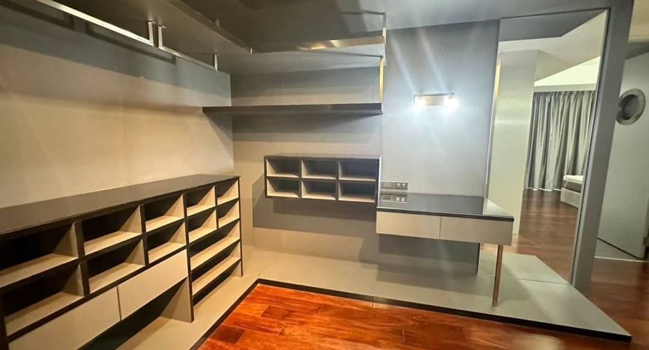 Wohnung zur Miete mit 2 Zimmer in Khlong Toei, Bangkok