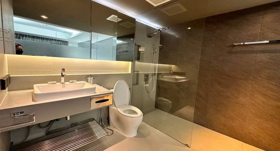 Wohnung zur Miete mit 2 Zimmer in Khlong Toei, Bangkok