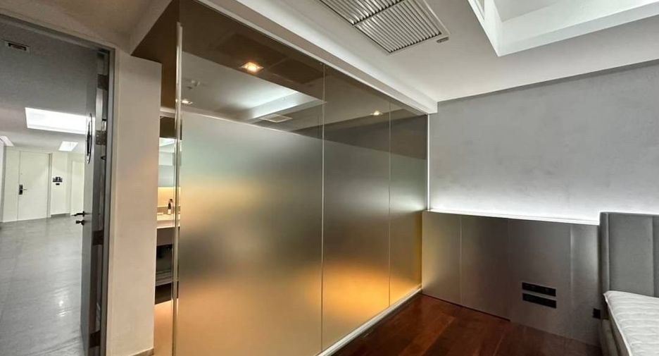 Wohnung zur Miete mit 2 Zimmer in Khlong Toei, Bangkok