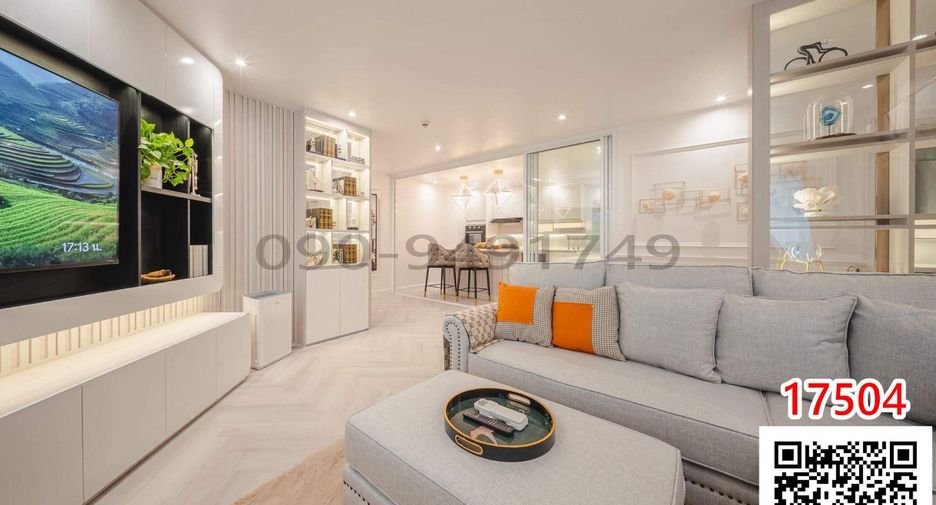 For rent 3 bedrooms condo in Yan Nawa, Bangkok