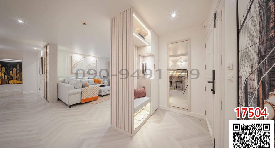 For rent 3 bedrooms condo in Yan Nawa, Bangkok