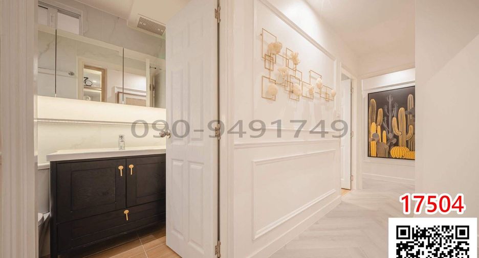 For rent 3 bedrooms condo in Yan Nawa, Bangkok