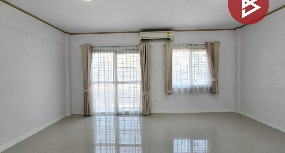 Reihenhaus zum Kauf mit 3 Zimmer in Mueang Nonthaburi, Nonthaburi