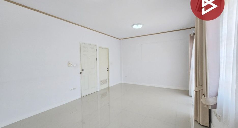Reihenhaus zum Kauf mit 3 Zimmer in Mueang Nonthaburi, Nonthaburi