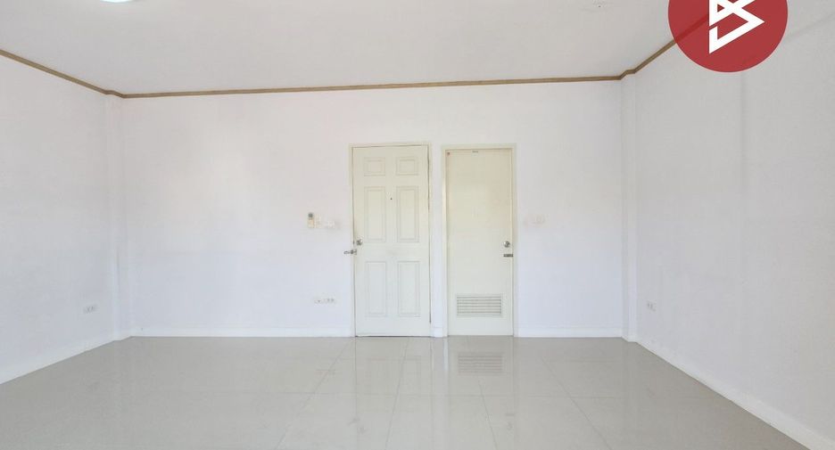 Reihenhaus zum Kauf mit 3 Zimmer in Mueang Nonthaburi, Nonthaburi