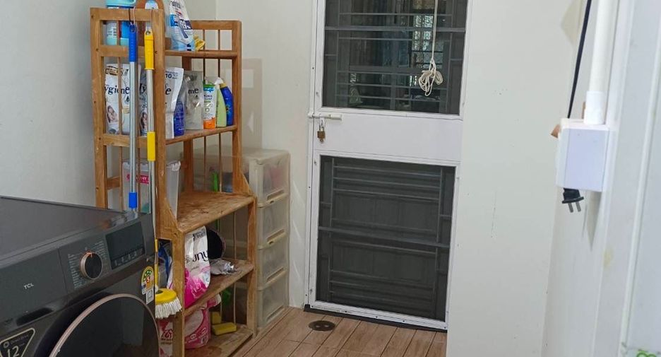 Haus zum Kauf mit 4 Zimmer in Pak Kret, Nonthaburi