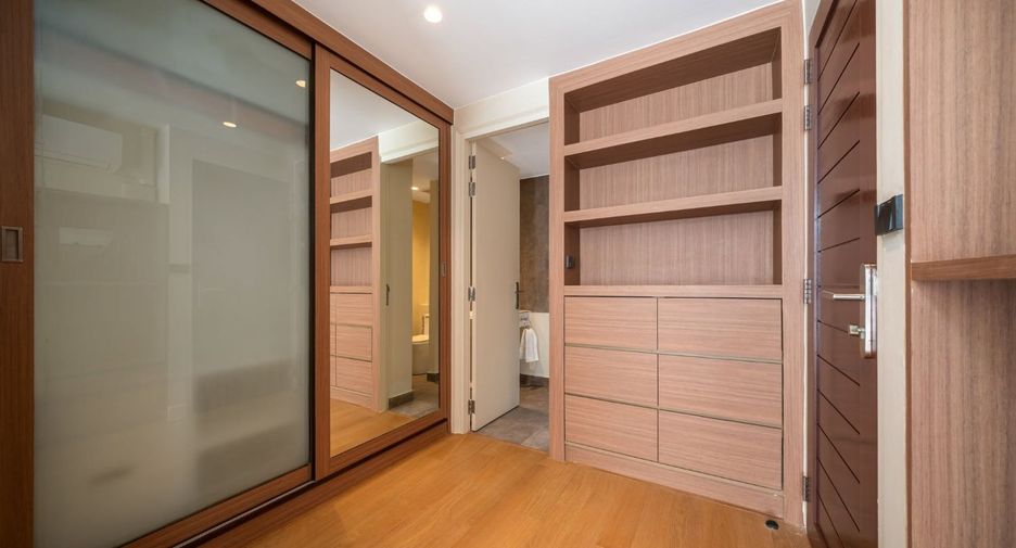 For rent 2 ベッドルーム condo in Khlong Toei, Bangkok