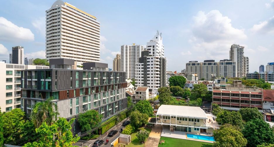 For rent 2 ベッドルーム condo in Khlong Toei, Bangkok